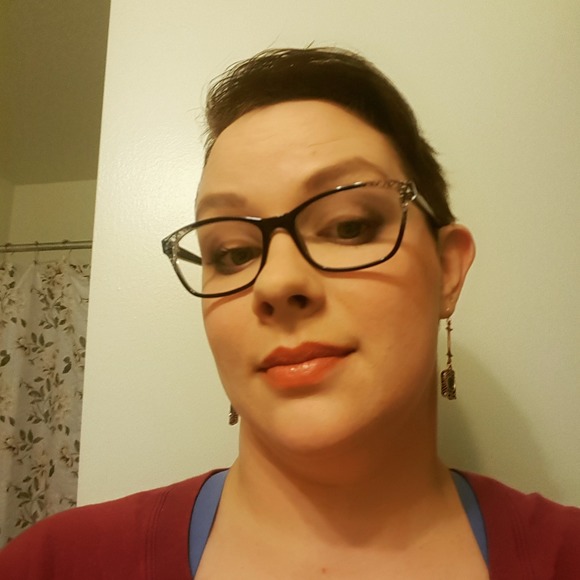 Meet your Posher, Zoe - Picture 1 of 1